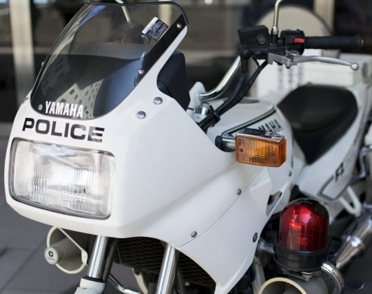 白バイを<strong>運転</strong>している夢 白バイを<strong>運転</strong>している夢