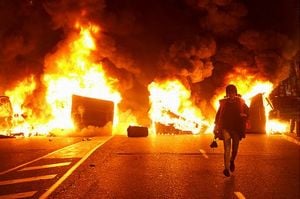 ゴウゴウと勢いよく燃える火事の夢 ゴウゴウと勢いよく燃える火事の夢