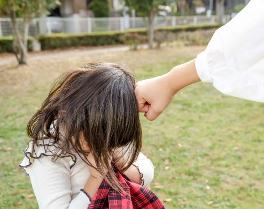 座敷わらしが<strong>襲われる</strong>夢