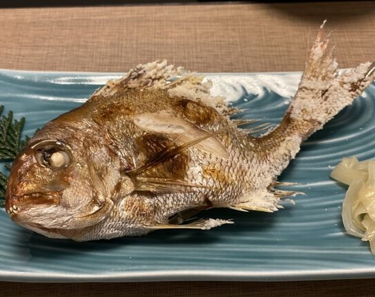 鯛を食べる夢 鯛を食べる夢