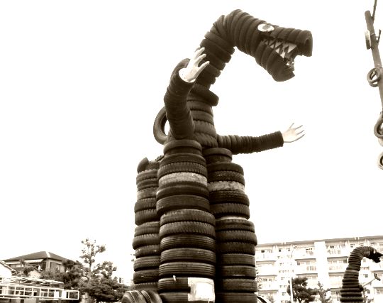 黒い怪獣の夢 黒い怪獣の夢