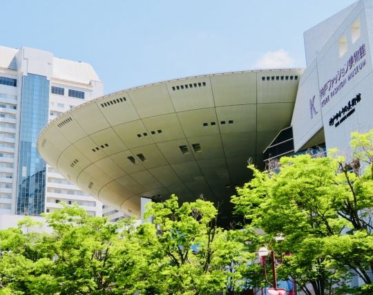 UFOを運転中に事故を起こす夢 UFOを運転中に事故を起こす夢